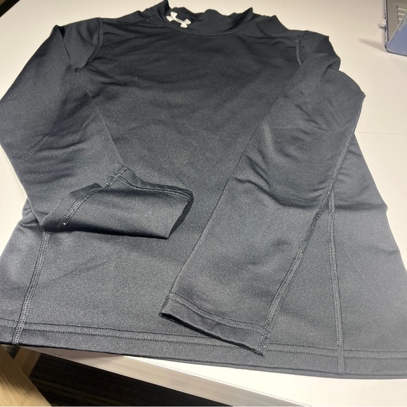 Under Armour Black ColdGear Fitted Hoodie - Picture 1 of 7